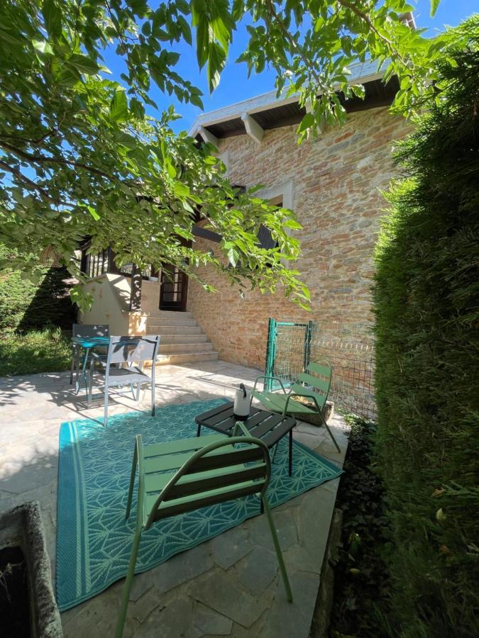 Maison Au Pied De La Roche Solutre-Pouilly Ngoại thất bức ảnh